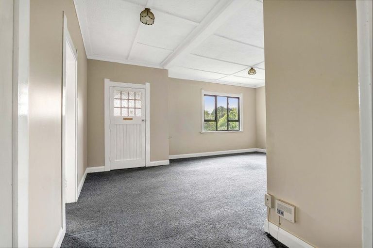 Photo of property in 49 High Street, Eltham, 4322