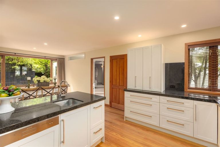 Photo of property in 90 Totara Street, Riccarton, Christchurch, 8041