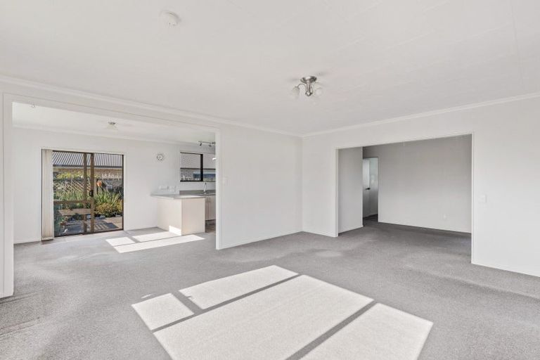 Photo of property in 26 Dillon Drive, Bell Block, New Plymouth, 4312