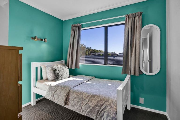 Photo of property in 82 Wallath Road, Westown, New Plymouth, 4310