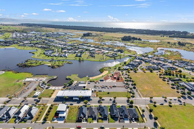 Photo of property in 63 Pegasus Main Street, Pegasus, 7612