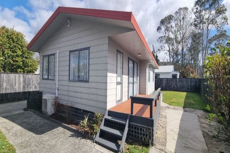 Photo of property in 47a Aquarius Drive, Kawaha Point, Rotorua, 3010