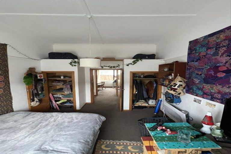 Photo of property in 17 Rua Street, Lyall Bay, Wellington, 6022