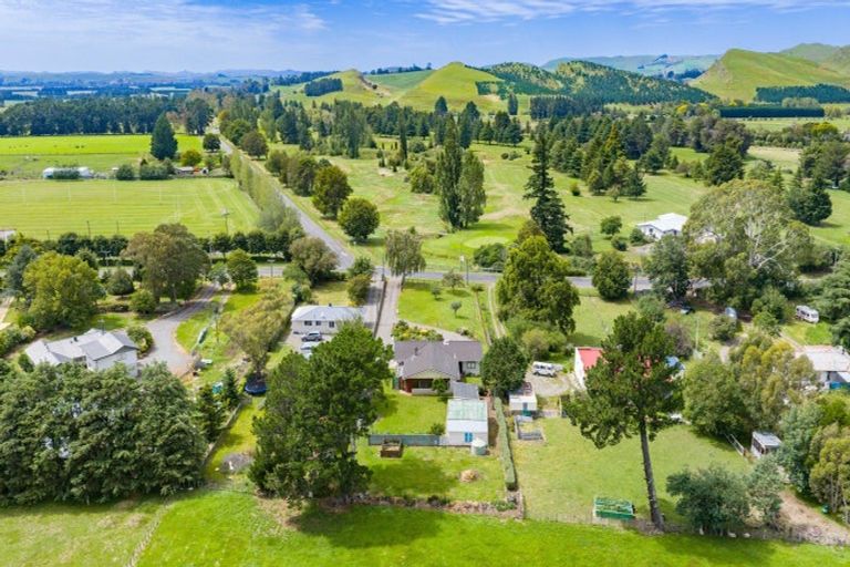 Photo of property in 25 Charlotte Street, Takapau, 4203