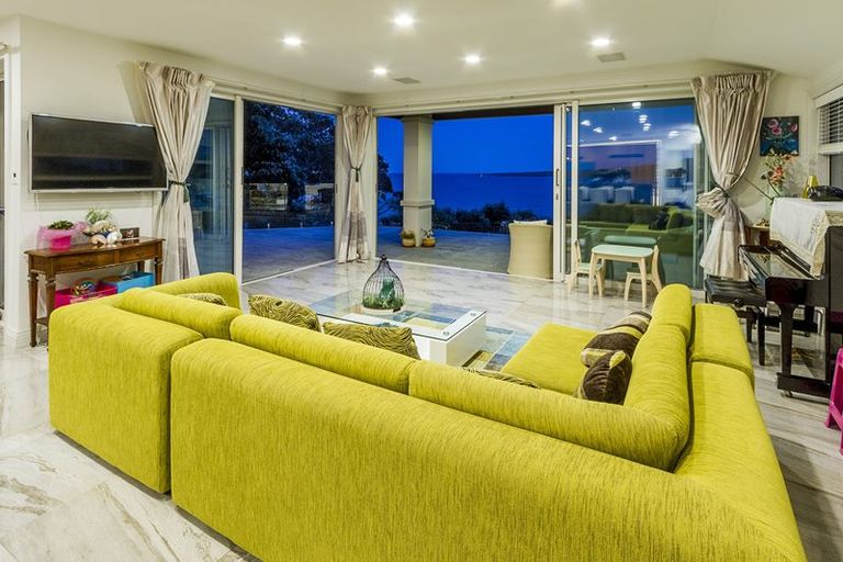 Photo of property in 2 Seacliffe Avenue, Belmont, Auckland, 0622