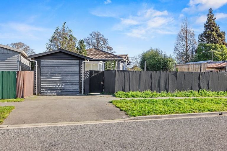 Photo of property in 186 Stapletons Road, Richmond, Christchurch, 8013