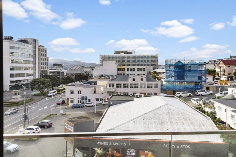 Photo of property in Alpha Apartments, 501/4 Elizabeth Street, Mount Victoria, Wellington, 6011
