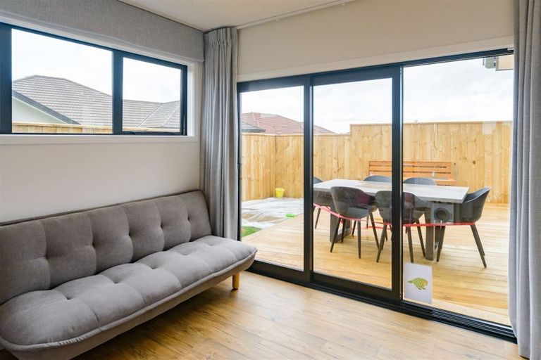 Photo of property in 18 Silkwood Place, Fitzherbert, Palmerston North, 4410