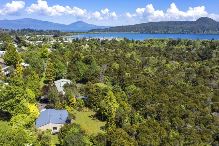 Photo of property in 32 Rangimoana Avenue, Motuoapa, Turangi, 3382