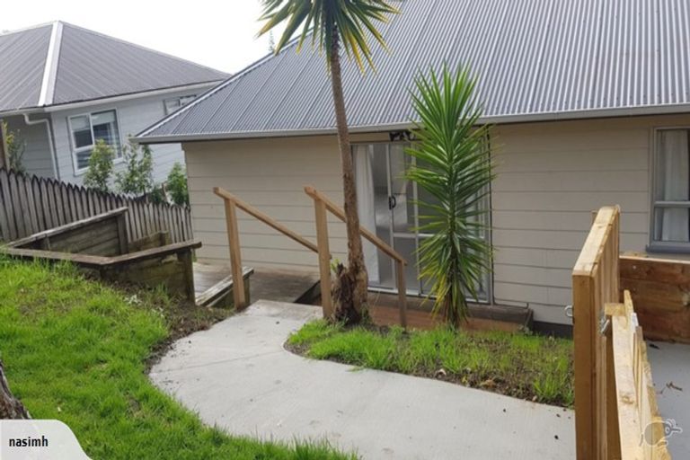 Photo of property in 56 Parrs Cross Road, Henderson, Auckland, 0612