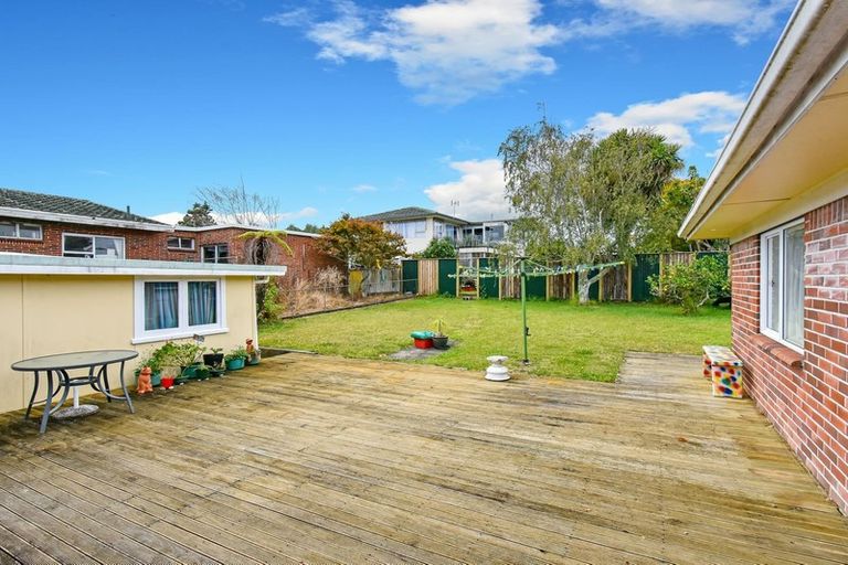 Photo of property in 24 Collie Street, Hillpark, Auckland, 2102