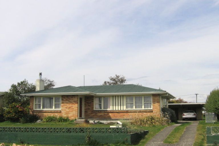 Photo of property in 6 Fenruss Street, Fairy Springs, Rotorua, 3015