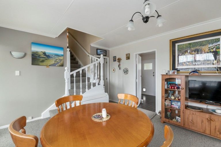 Photo of property in 10 Regal Street, Levin, 5510