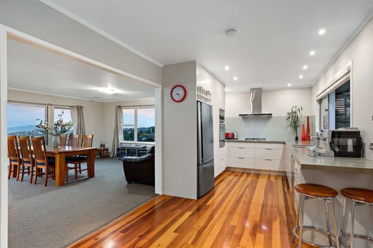 Photo of property in 1/4 Gull Lane, Mairangi Bay, Auckland, 0630