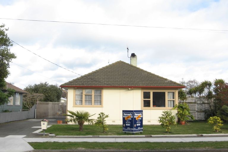 Photo of property in 81 Hillary Crescent, Maraenui, Napier, 4110