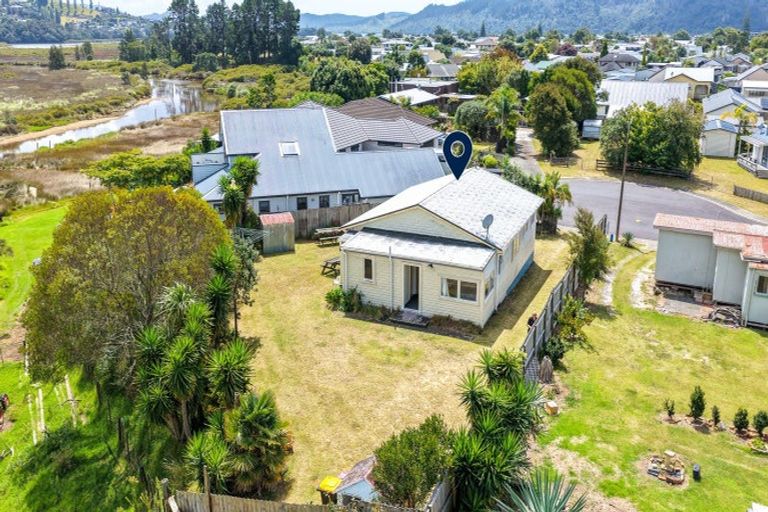 Photo of property in 128 Hampton Road, Whangamata, 3620