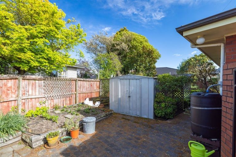 Photo of property in 17 Dellow Place, Spreydon, Christchurch, 8024