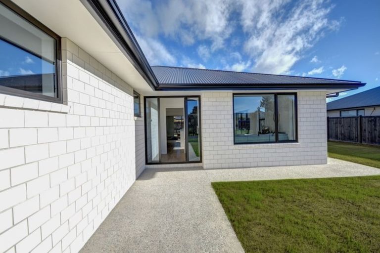 Photo of property in 97 Wingatui Road, Mosgiel, 9024