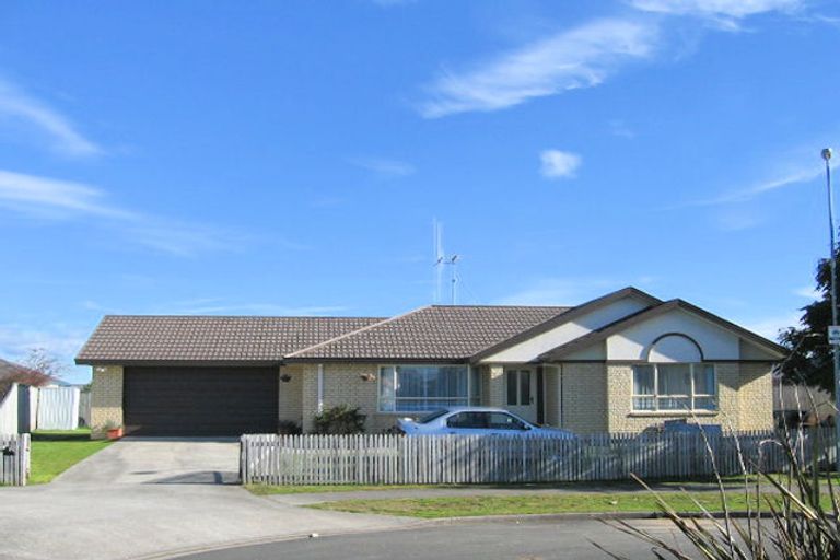 Photo of property in 25 Antrim Place, Nawton, Hamilton, 3200