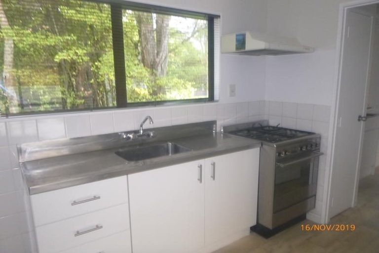 Photo of property in 1/81 Kaurilands Road, Titirangi, Auckland, 0604