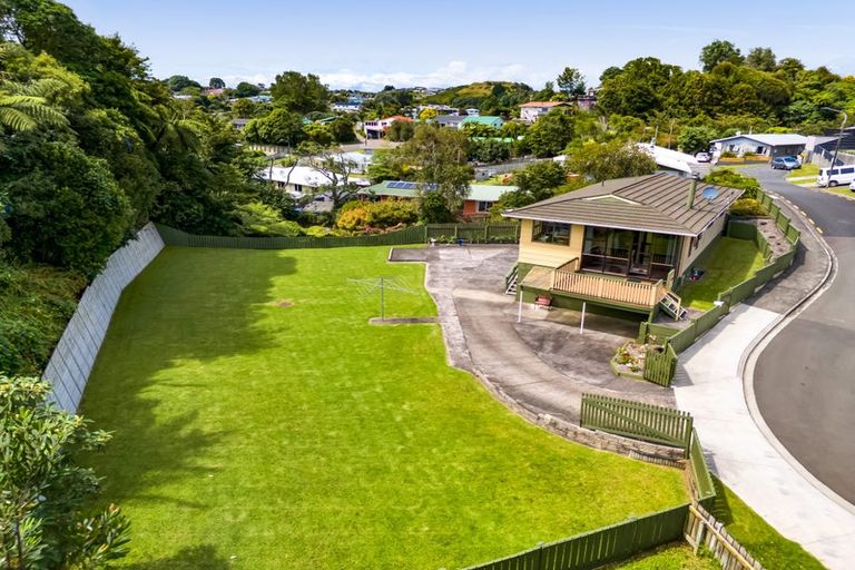 Photo of property in 18 Shaldon Crescent, Blagdon, New Plymouth, 4310