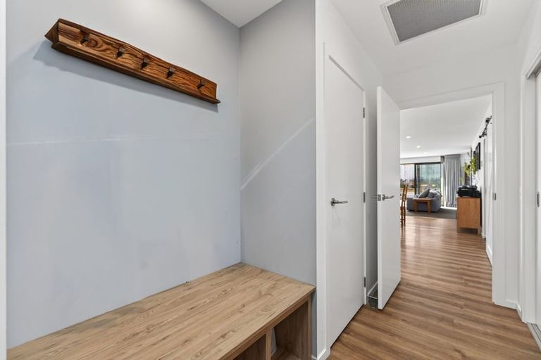 Photo of property in 26 Coopworth Road, Jacks Point, 9371