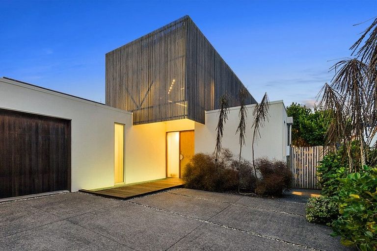 Photo of property in 79 Buller Street, New Plymouth, 4312