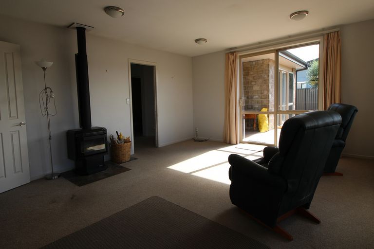 Photo of property in 16 Henderson Drive, Alexandra, 9320