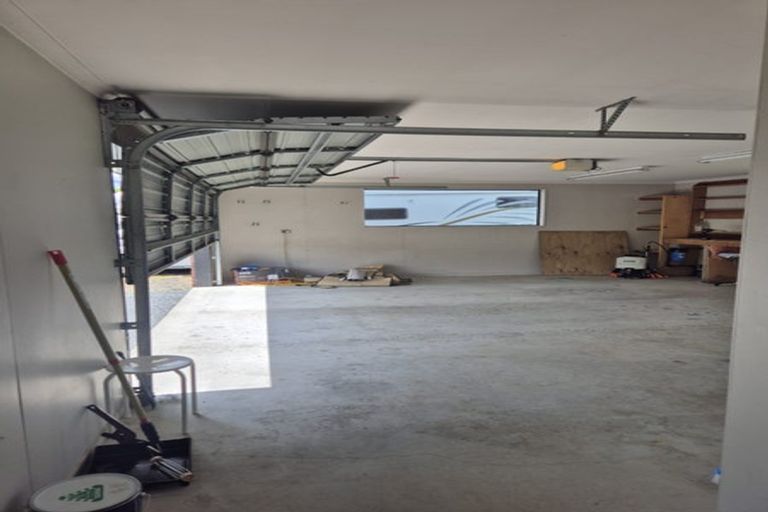 Photo of property in 345 Riccarton Road West, Mosgiel, 9092