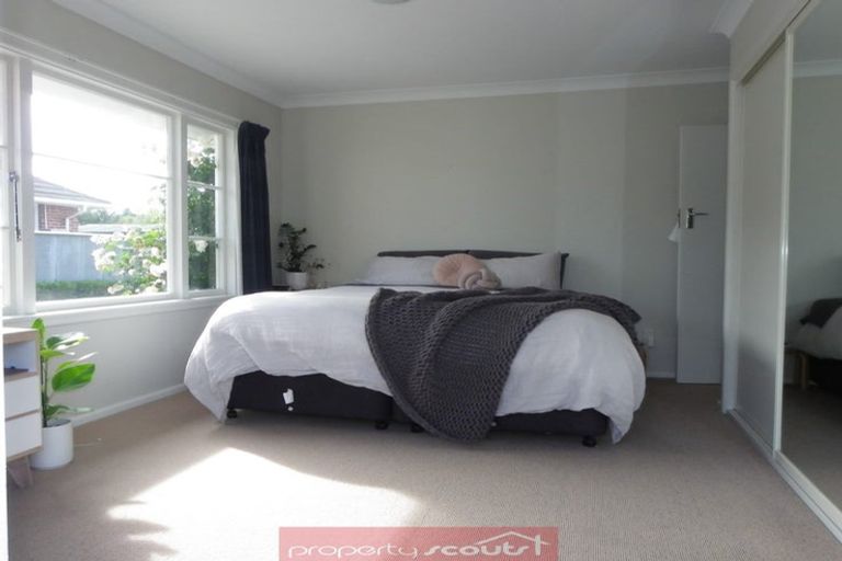 Photo of property in 17 Manor Place, Bryndwr, Christchurch, 8053