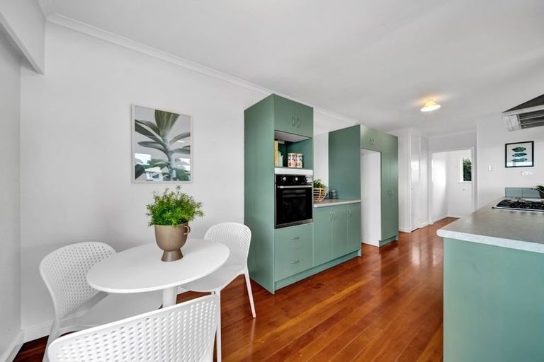 Photo of property in 92 South Road, Blagdon, New Plymouth, 4310