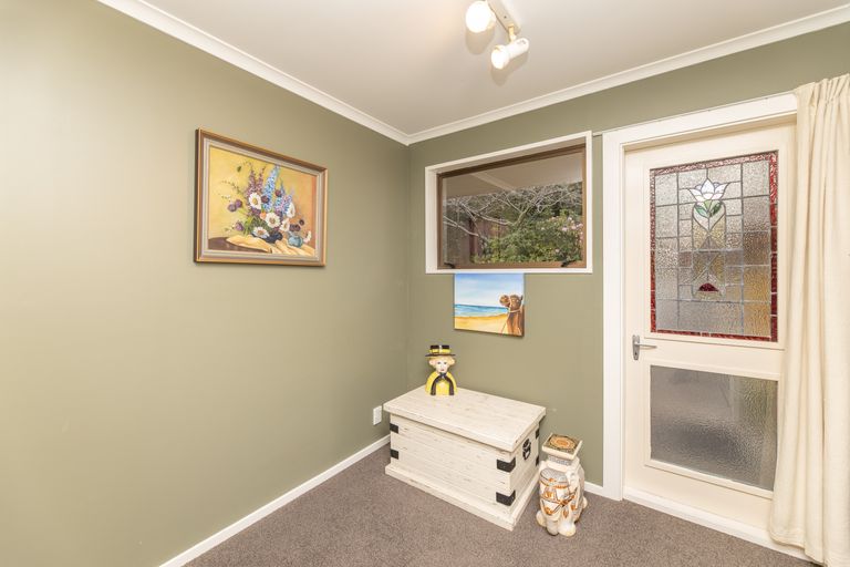 Photo of property in 2/66 Parklands Drive, Huntsbury, Christchurch, 8022