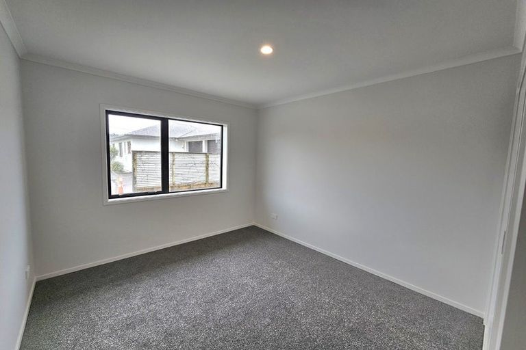 Photo of property in 43a South Road, Blagdon, New Plymouth, 4310