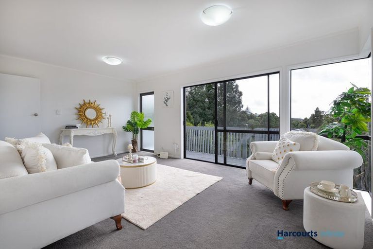 Photo of property in 2/27 Flavia Close, Torbay, Auckland, 0630