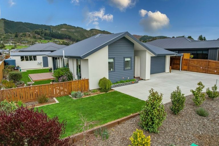 Photo of property in 19 Travers Avenue, Richmond, 7020