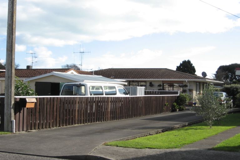 Photo of property in 4 Hariata Street, Otaki, 5512