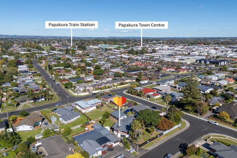 Photo of property in 3 Halberg Street, Papakura, 2110