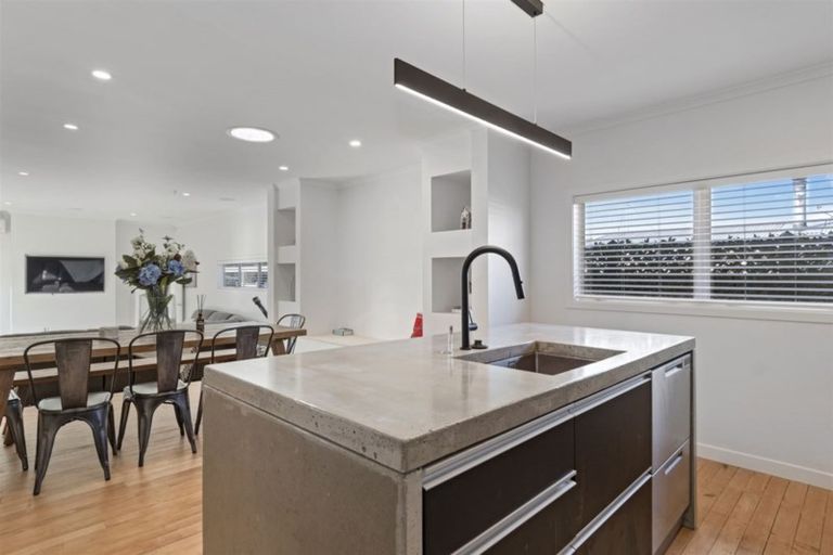 Photo of property in 12 Brinkley Road, Otumoetai, Tauranga, 3110