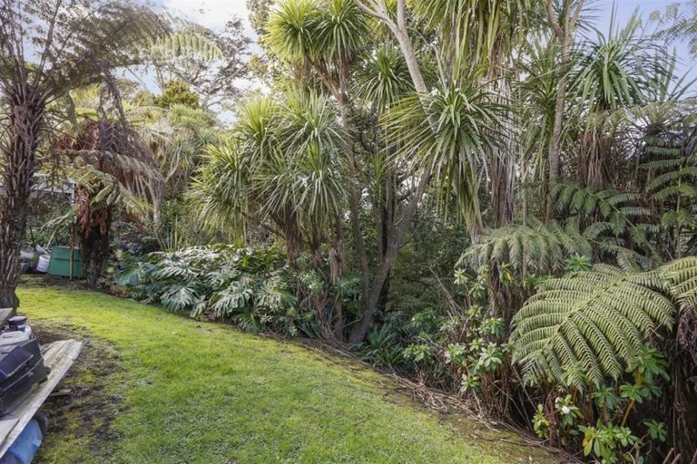 Photo of property in 2/16 Valron Road, Te Atatu South, Auckland, 0602