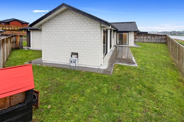 Photo of property in 11 Waikaka Place, Rototuna North, Hamilton, 3210