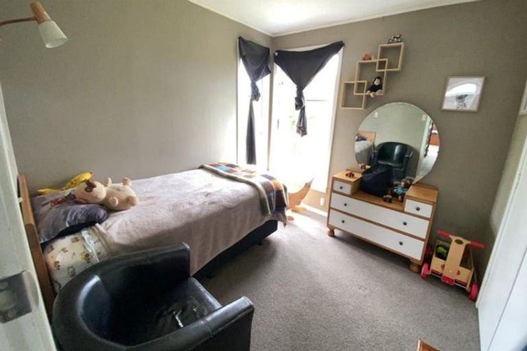 Photo of property in 14 Nimon Street, Havelock North, 4130