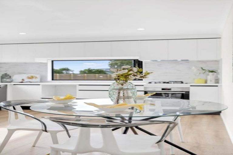 Photo of property in 658a Te Atatu Road, Te Atatu Peninsula, Auckland, 0610