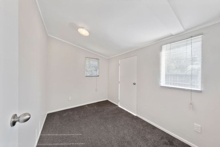 Photo of property in 20 Lyncroft Street, Mangere East, Auckland, 2024