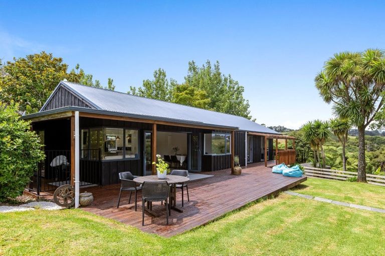 Photo of property in 105 Oyster Point Road, Kaukapakapa, Warkworth, 0984
