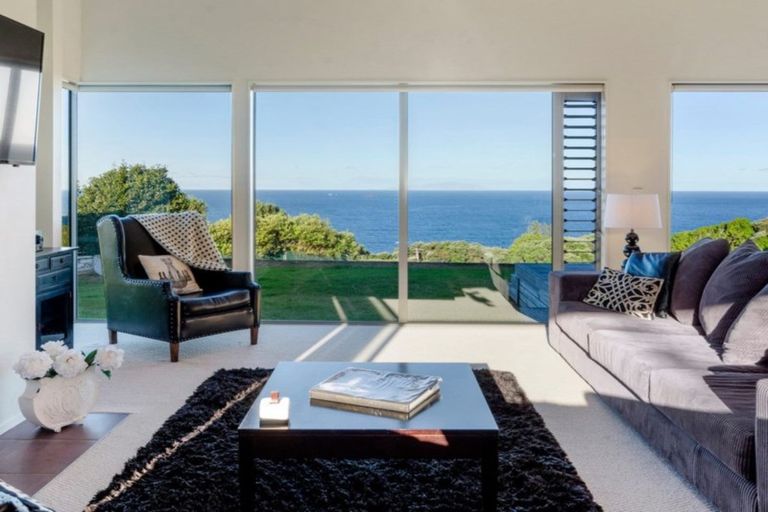 Photo of property in 22 Wonderview Road, Leigh, 0985