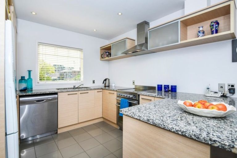 Photo of property in 16 Troy Place, Glendowie, Auckland, 1071