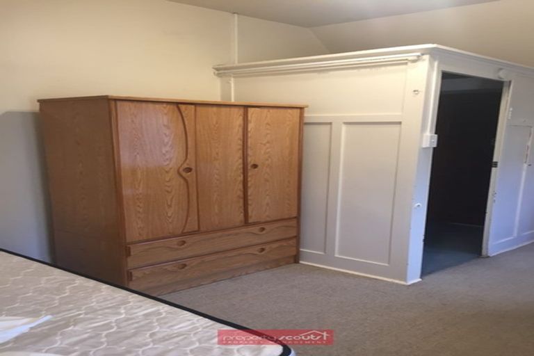 Photo of property in 2 Heriot Row, Dunedin Central, Dunedin, 9016