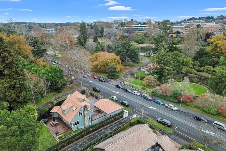 Photo of property in 58 Memorial Drive, Hamilton East, Hamilton, 3216