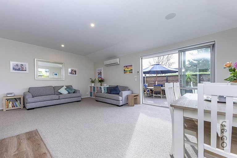 Photo of property in 124 Pohutukawa Parade, Riverhead, 0820