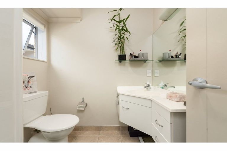 Photo of property in 35 Macville Road, Mount Maunganui, 3116